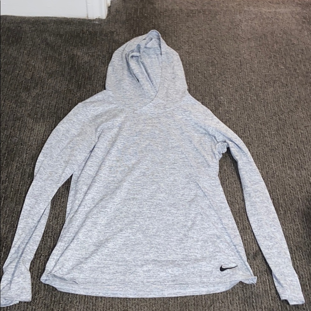Nike top